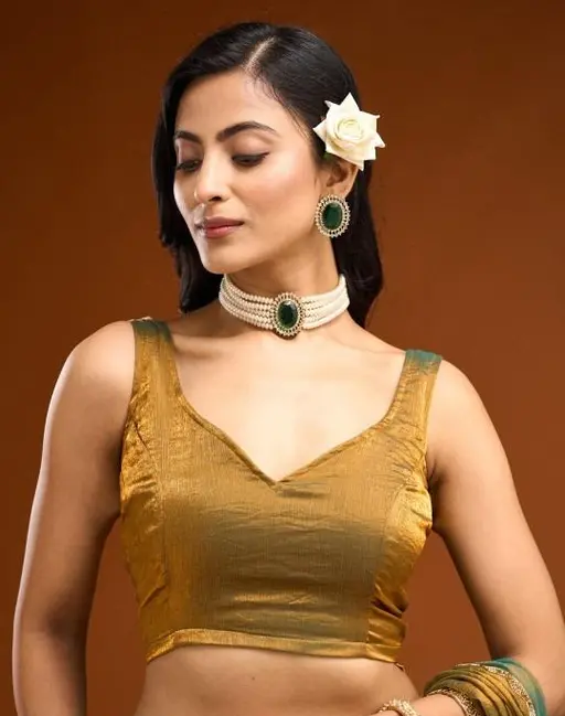 Chiffon Saree with Beads – Elegant Plain Saree with Lace Border for Haldi & Party Wear