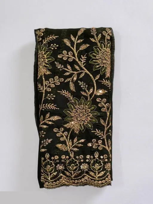 Bollywood Style Chiffon Green Saree with Separate Embroidered Blouse Piece – Elegant Party & Festival Wear (Copy)