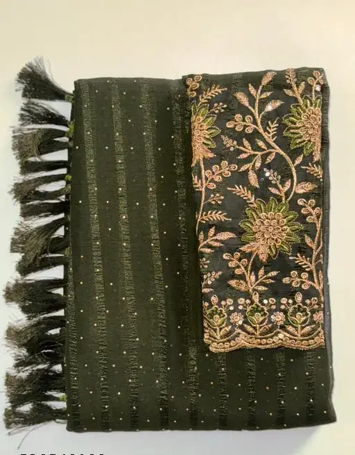 Bollywood Style Chiffon Green Saree with Separate Embroidered Blouse Piece – Elegant Party & Festival Wear (Copy)