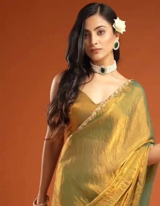 Chiffon Saree with Beads – Elegant Plain Saree with Lace Border for Haldi & Party Wear
